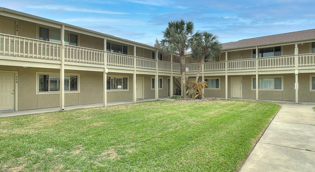 Courtyard #115 in Port Aransas