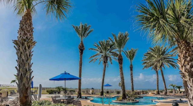 Апартаменты Stunning Sunsets Steps From Pool Lazy River Ocean Bay Views