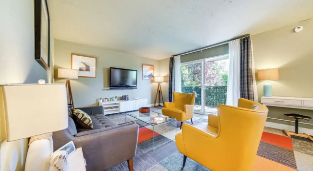 Апартаменты Modern Home Between Seattle, Tacoma & SEA Airport