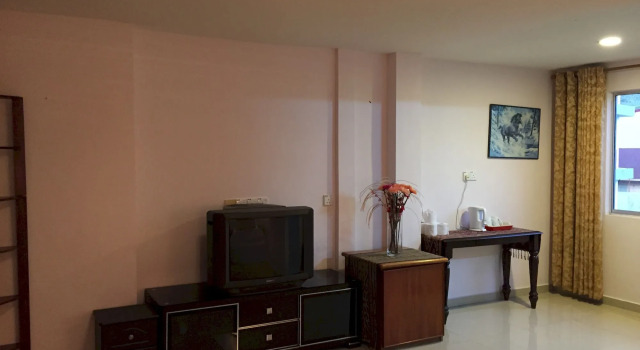 Raja Inn Hotel