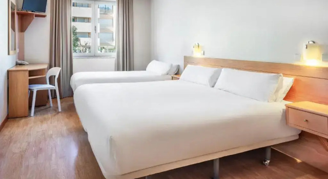 Семейный номер Standard B&B HOTEL Braga Lamacaes