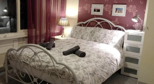 F1- Very nice City Centre Apartment, Забронировать Апартаменты/квартира Бротон Эдинбург, рядом с Национальный музей Шотландии