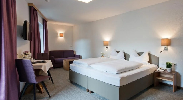 Hotel Neuwirt, Rezervovat Hotel Hotely v Tyrolsko s parkováním, Parkování