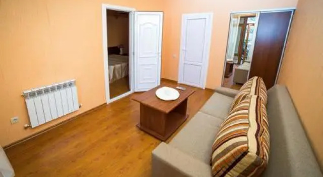 Guest House Yuzhniy, Varaa Matkakoti Divnomorskoye Gelendzhik Coast