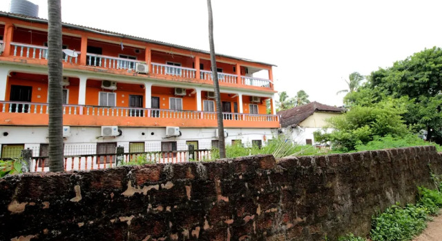 OYO 9410 Calangute Baga Road, Varaa Hotelli 3 tähden hotellit kohteessa Goa, 3*