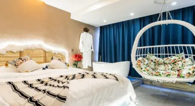 Семейный люкс Дуплекс Qifentian Homestay (Harbin Central Street Baroque Style Street)