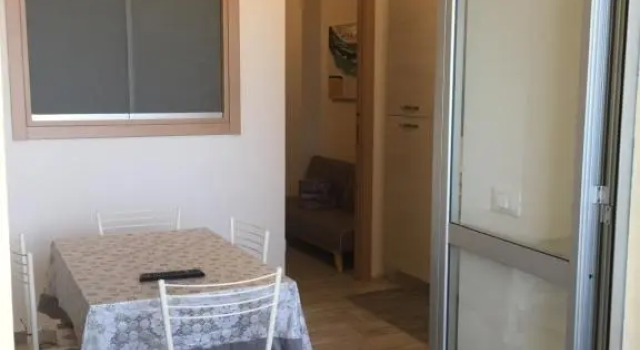 Bilocale in riva al mare, Book Apartment Hotels in Abruzzo with Parking, Parking