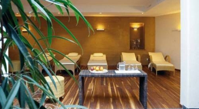 Hotel Theodul, Забронировать Отель Отели Лех с бассейном, рядом с Горнолыжный подъемник Шлосскопфбан, Бассейн