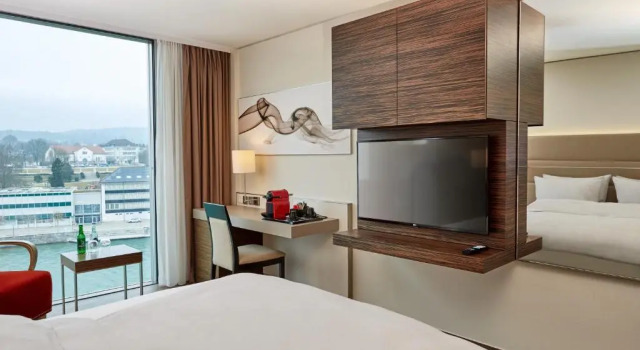 Номер Deluxe H4 Hotel Solothurn