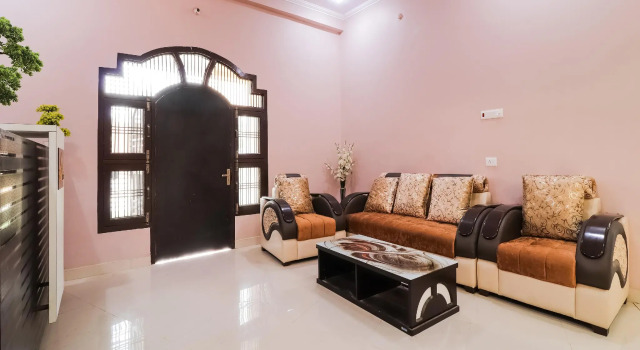 OYO Flagship 45992 Hotel Royal