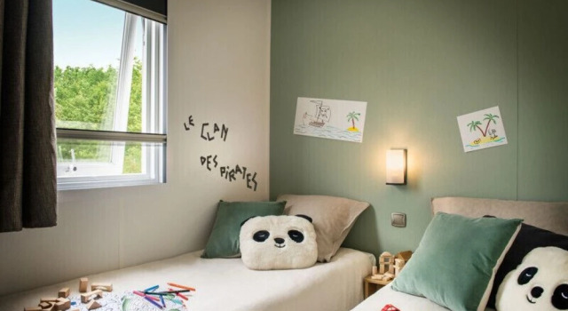 Le Lodge Premium, Book Hotel Hotels in Burgundy with a Pool, Swimming Pool