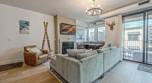 Whitefish Loft, Downtown Condo for 6
