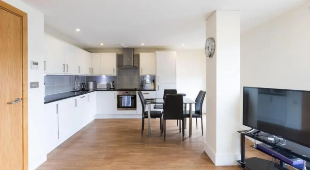 Апартаменты Modern 2 Bed 2 Bath Apartment Hyde Park