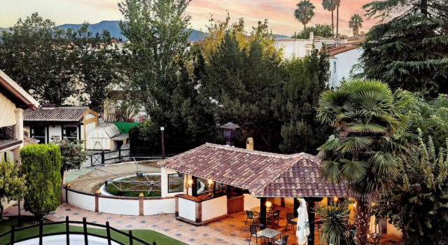 Полулюкс Hotel Cortijo Landete