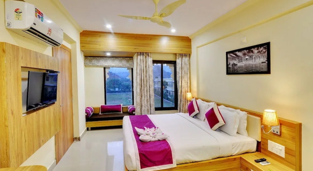 Полулюкс Padmini Bagh Resort
