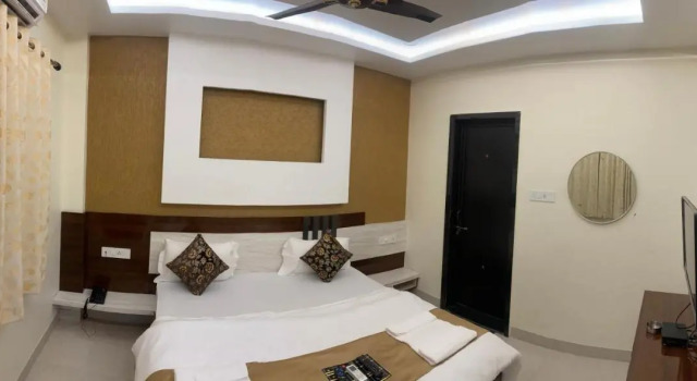 Hotel Golden Bliss