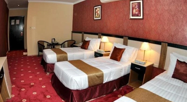 Nawazi Badr Palace Hotel