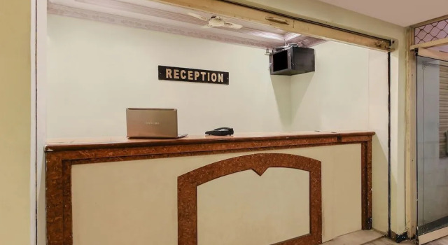 OYO 23191 Flagship Hotel Raj Madan Ameerpet
