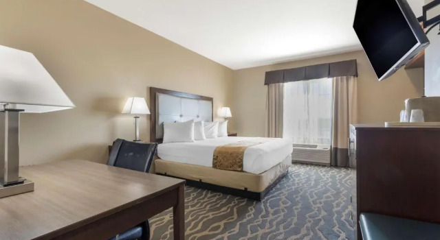 Люкс с видом на воду Best Western Plus Fort Stockton Hotel