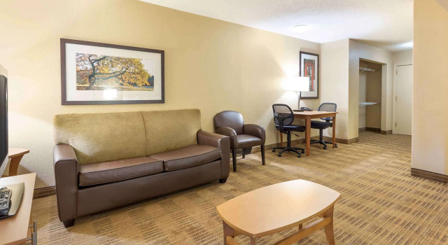 Четырёхместная студия Deluxe Extended Stay America Select Suites - Raleigh - Cary - Regency Parkway South