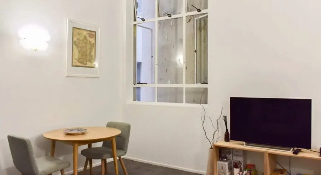 Stylish Queen Street Loft-style 1 Bedroom
