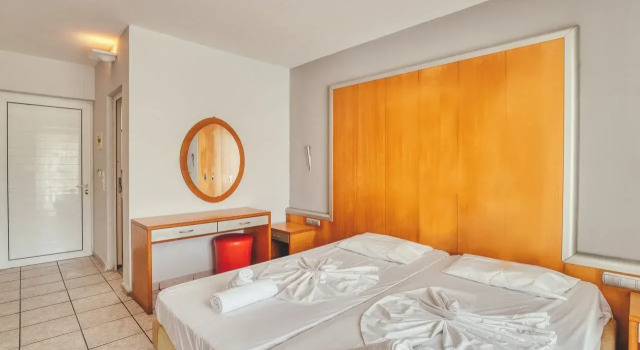 Mojo Hotel Zante
