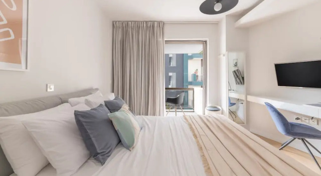 Elegant 2BR Apartment in Kolonaki