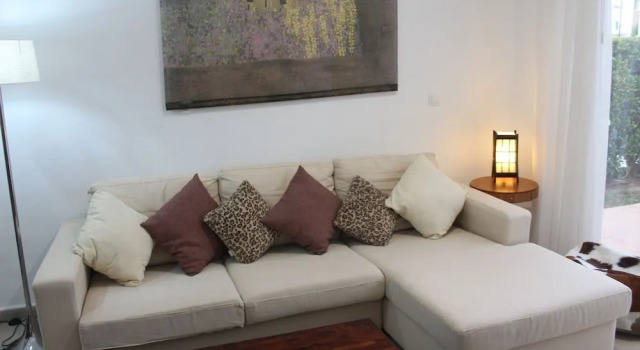 Flor De La Rosa, Book Hotel Roldan Murcia