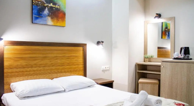 Hotel Rodon, Book Hotel Paralia 