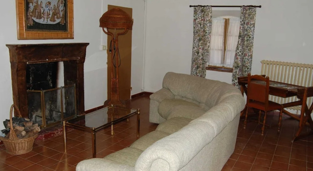Коттедж Apartment in a 19th Century Building, in the Hills With Stunning Views, Wifi
