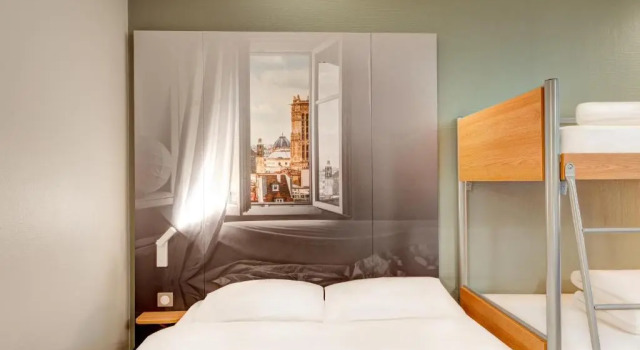 Четырёхместный номер B&B HOTEL Louveciennes