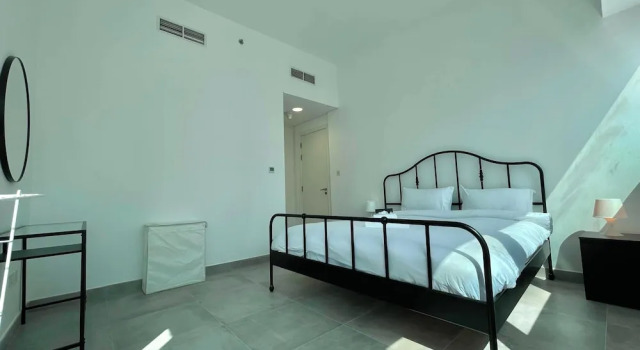 Cozy 1 BHK Furnished Apartment in Palette Tower in Tourist Club Area