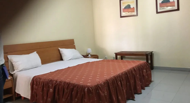 MIVENA - on airport street, Prenota Hotel Hotel a Luanda con colazione, vicino a Chamavo Centro Comercial, Colazione