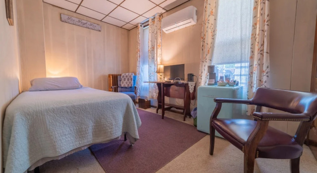 Люкс The Maid's Quarters Bed Breakfast & Tearoom