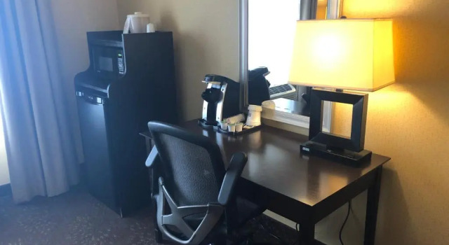 Двухместный номер Standard Holiday Inn Express Hotel & Suites Lansing-Dimondale by IHG