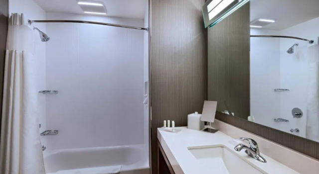 Номер Standard Courtyard Dallas Grand Prairie