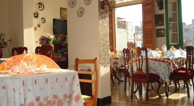 Sarita Rooms, Забронировать Отель Гавана Гавана, рядом с Revolution Museum