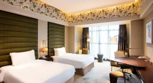 Номер Superior Crowne Plaza Hefei by IHG