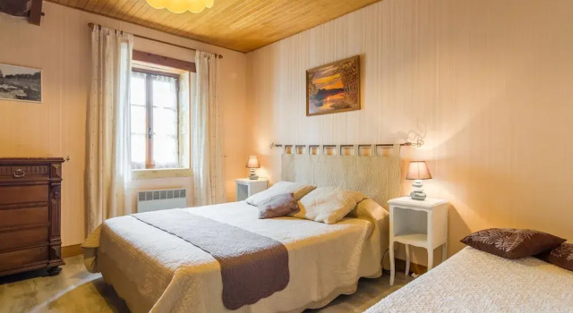 Коттедж Comfort с 6 комнатами Chic Holiday Home in Siorac-en-perigord With