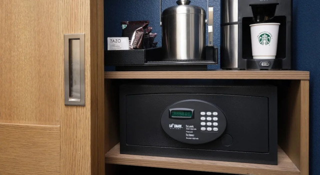 Номер Standard Sheraton Grand Rapids Airport Hotel