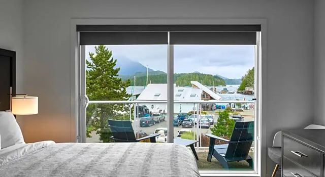 Двухместный люкс Tofino Resort + Marina