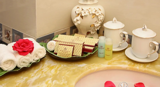 Двухместный номер Deluxe Hanoi Hotel Royal