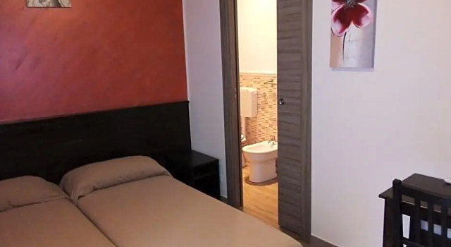 Bed & Breakfast Via Venezia, Book Hotel Regalbuto Sicily