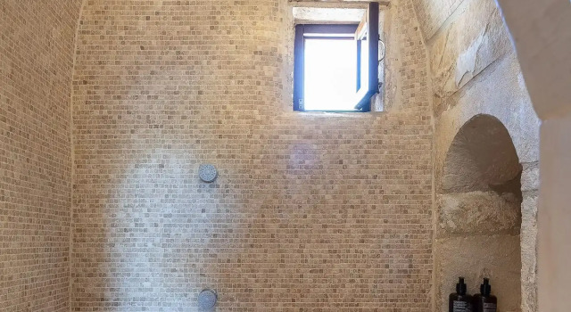 Вилла с 4 комнатами Venetico Palazzo