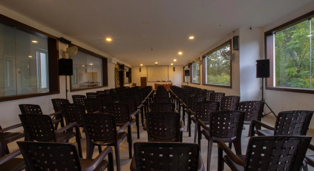 Livgrand Hotel Dreams Paradise, Yercaud, Забронировать Отель Отели штата Тамилнада с завтраком, Завтраки