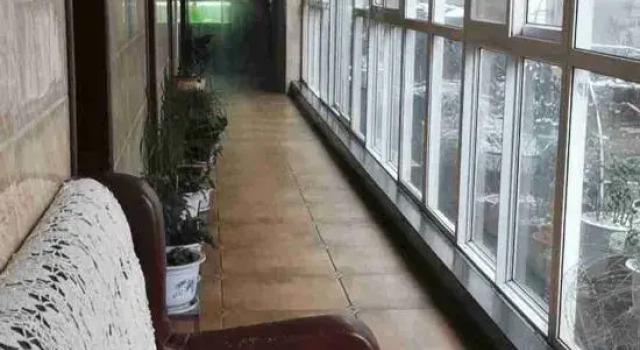 Xinyang Blue Moon Hotel