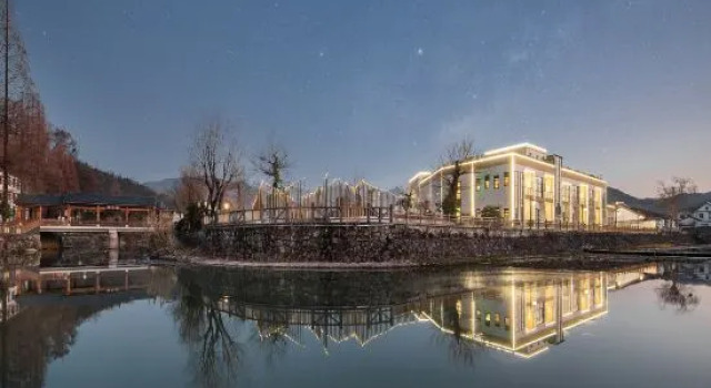 Lanting Creek bank · River · Fishing · Family Homestay