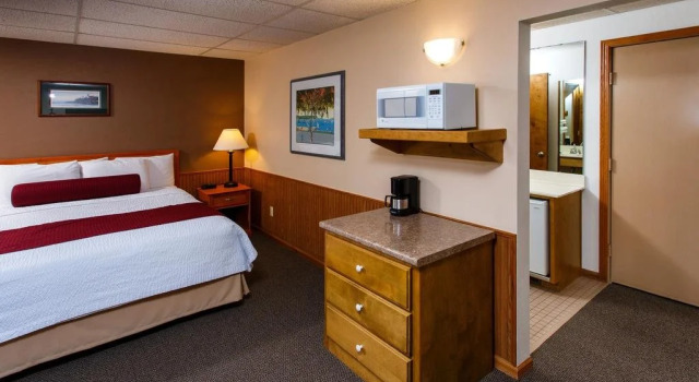 Ephraim Shores Resort, Rezerwuj Ośrodek wypoczynkowy Ephraim Door County