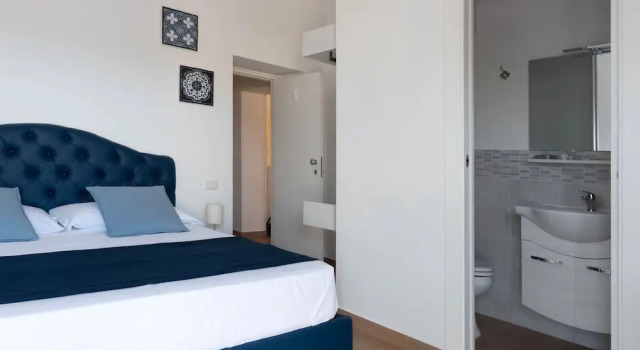 Двухместный номер Economy с балконом Sirentum Rooms