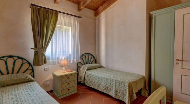 Charming Sea Villas Es Sleeps With Private Pool Extra bed Possible No2098, Забронировать Апартаменты/квартира Стинтино Sardinia North
